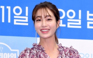 Sibuk Urus Lee Byung Hun dan Anak, Lee Min Jung Temukan Cara Unik Komunikasi Dengan Fans