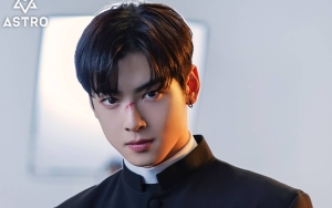  Cha Eunwoo ASTRO Pilih Perpanjang Kontrak Meski Dapat 'Love Call' dari Agensi Aktor Lain