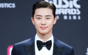 Park Seo Joon Sampaikan Pesan Cinta dan Terima Kasih di Postingan Terbaru