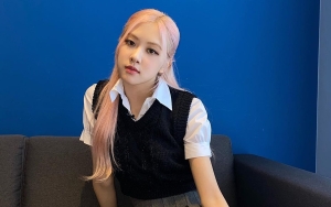 Rose BLACKPINK Gandengan Tangan dengan Model Ganteng di Iklan, Identitasnya Bikin Penasaran
