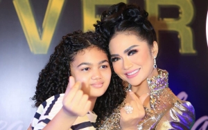 Krisdayanti Bagikan Foto Keluarga, Penampilan Amora Sukses Bikin Pangling