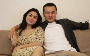 Ariel Tatum dan Nicholas Saputra Diduga Pakai Couple Item
