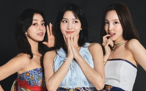 Kerja Sama TWICE Bikin Salut, Jihyo & Nayeon Terciduk Bantu Benerin Letak Mic Momo