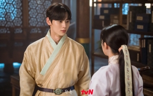 Beda Dari Alur 'Alchemy Of Souls 2', Hwang Minhyun Ingin Bawa Kabur Go Yoon Jung