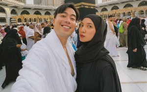 Usai Umrah, Vidi Aldiano Sebut Kini Nikmati Perjalanan Bulan Madu Bersama Sheila Dara