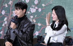 Lee Do Hyun Heran Punya Banyak Adegan Romantis Dengan Song Hye Kyo di 'The Glory'