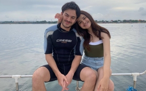 Rizky Nazar Seruput Kopi Sendirian, Syifa Hadju Pamer Liburan Bareng Teman