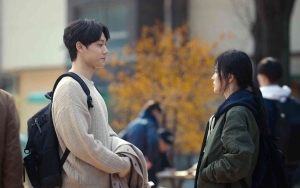 Kedekatan Lee Do Hyun Dengan Anjing Song Hye Kyo Curi Perhatian