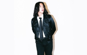 Duality Iqbaal Ramadhan Tampil di Atas Panggung Bikin Gemas Sekaligus Panas