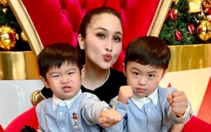 Quality Time Bareng Keluarga, Sandra Dewi Ungkap Tujuan Pegang HP Justru Demi Anak-anak