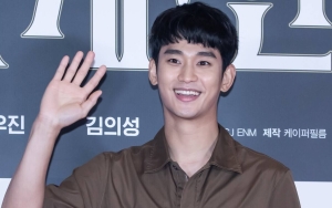 Tubuh Seksi Kim Soo Hyun Saat Main Golf di Luar Negeri Bikin Fans Heboh