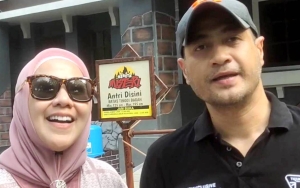 Keluarga Salut Lihat Ferry Irawan Bantu Venna Melinda Nyapu Hingga Cuci Piring