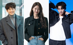 SMA 2023: Tinggi Kim Bum Bak Menciut Efek Susul Byeon Woo Seok Gandeng Gong Seung Yeon