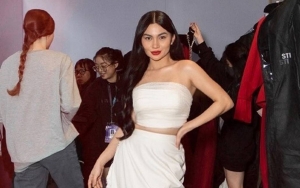 Ariel Tatum Definisikan Makna Seksi dari Rasa Percaya Diri