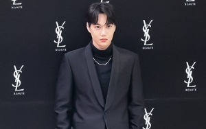 Kai EXO Kelewat Panik Ambil Barang Mewah Fans Berujung Haru