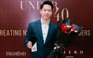 Kevin Sanjaya Rayakan Imlek Bareng Keluarga Valencia Tanoe, Vibes Calon Manten Disorot