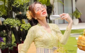 Ikut Pasang Badan, Bunda Corla Minta Netizen Tak Bully Putri Nikita Mirzani