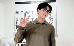 RM BTS Tunjukkan Kondisi Matanya Yang Buruk