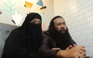 Suami Peggy Melati Sukma Imam Besar-Saudagar Kaya di New Zealand, Sosok Istri Pertama Curi Perhatian