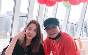 Sandara Park eks 2NE1 Dapat Masalah Gegara Tak Tekan Tombol Lift untuk Pimpinan YG, Yang Hyun Suk?