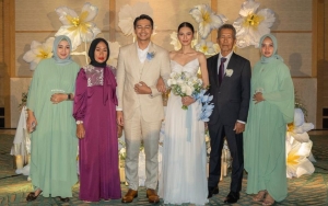 Ibu Mertua Mikha Tambayong Dikira Muram di Foto Nikah, Kakak Deva Mahenra Bongkar Sifat Asli