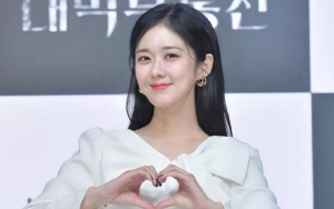 Jang Nara Pamer Foto Imut Hasil Jepretan Sang Suami