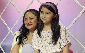 Marshanda Terpingkal Gara-gara Sienna Putri Cantik Review Hadiah Ala-ala YouTuber