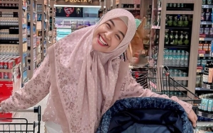 Cuek Namanya Ramai Dikaitkan Konten Sindiran Bunga Zainal, Ria Ricis Pilih Berbagi Kabar Haru