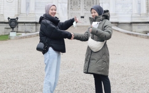 Beda Dari Sang Kakak, Bukti Adik Gita Savitri Bahagia & Tetap Glowing Pasca Punya Anak Ikut Disorot