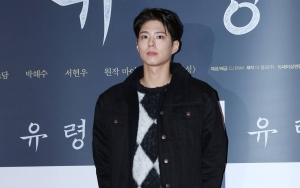 Park Bo Gum Tampil Seksi di Profil Baru sebagai Aktor Pertama THE BLACK LABEL