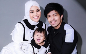 Unik, Atta Halilintar Belikan Ameena Kasur Terbesar di Dunia