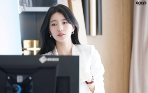 Visual Bae Suzy Ikuti Tren Gaya Rambut Hime Cut Jadi Perbincangan