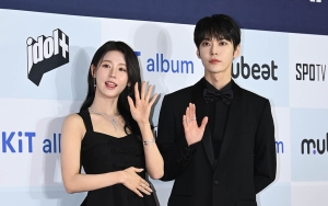 Gestur Doyoung NCT & Miyeon (G)I-DLE Saat Diminta Pose Hati Couple Disorot