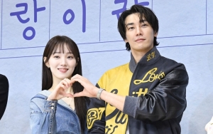 Lee Sung Kyung & Kim Young Kwang Saling Menjauh di Lokasi Syuting 'Call It Love'