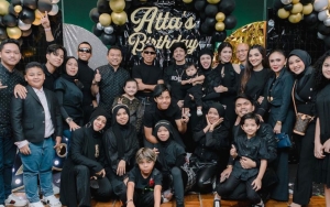 Dresscode Keluarga Di Syukuran Ultah Ameena Putri Atta Halilintar & Aurel Hermansyah Curi Atensi