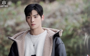 Cha Eunwoo ASTRO Sambat Patah Hati Saat Syuting 'Island'