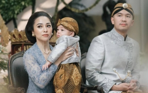 Ekspresi Kompak, Baby Issa Putra Nikita Willy Bak Fotokopi Sang Ayah
