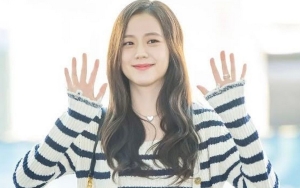 Jisoo Kembali Tampil Bak Princess di Paris Fashion Week, Makna Di Balik Gaun Bikin Kagum