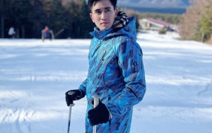 Verrell Bramasta Ungkap Fakta di Balik Aksi Mandi Pakai Air Mineral