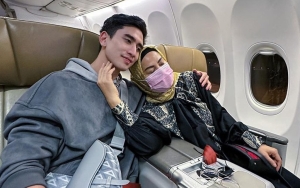 Verrell Bramasta dan Ibunda Didapuk Sebagai Most Fashionable Family, Gaya Busana Justru Tuai Kritik