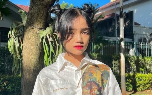 Ulah Orang Tak Dikenal Jadi Alasan Fuji An Pasang Larangan Foto di depan Rumah Barunya