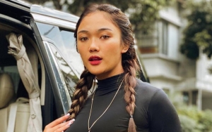 Marion Jola Kerja 1 Hari Full Tanpa Make Up untuk Peringati Hari Perempuan Internasional