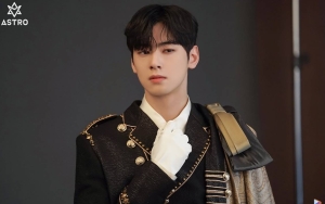 Cha Eun Woo ASTRO Dikabarkan Diam-diam Ambil S2 Banjir Tak Percaya