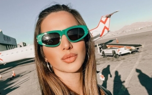 Nia Ramadhani Cantik Berkerudung Ala Wanita Arab, Senyum Ramah Sapa Fans Bikin Histeris