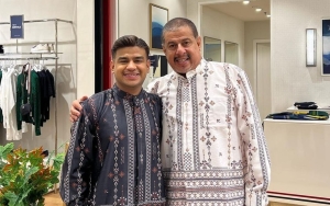 Makin Eksis, Pak Muh Ayah Fadil Jaidi Catwalk di Acara Fashion Show Disambut Penuh Antusias