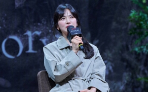 8 Cara Beda Song Hye Kyo Tertawa di 'The Glory' Tuai Sorotan