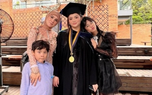 Mulan Jameela Heboh Dandan, Wajah Bening Tiara-Safeea di Konser BLACKPINK Bikin Salfok