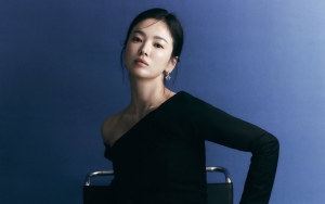 Visual Song Hye Kyo Dipotret Kamera Digital Jadi Perbincangan