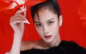 Jisoo Tampil Memikat Isyaratkan Judul Lagunya 'Flower' Dalam Poster Debut Solo