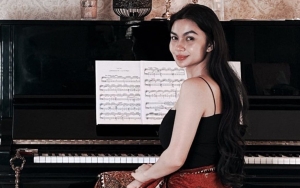 Ariel Tatum Jelaskan Love Hate Relationship dengan Piano Klasik
